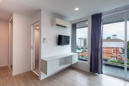 The Rizin Hotel Phratumnak, Pattaya, Thailand
