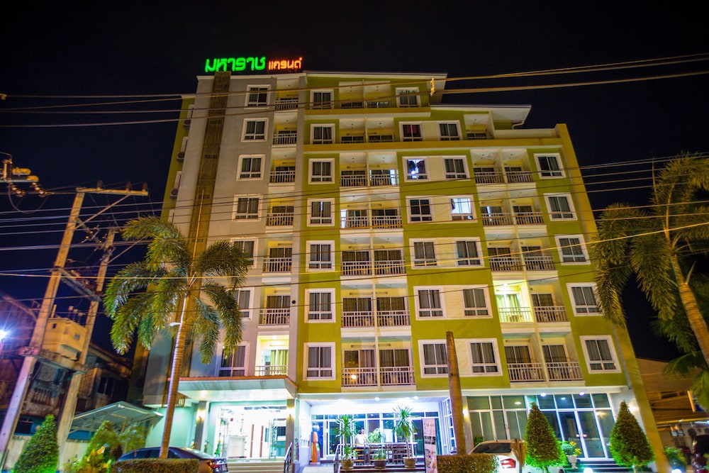Hotel · Maharaj Grand, Nakhon Si Thammarat