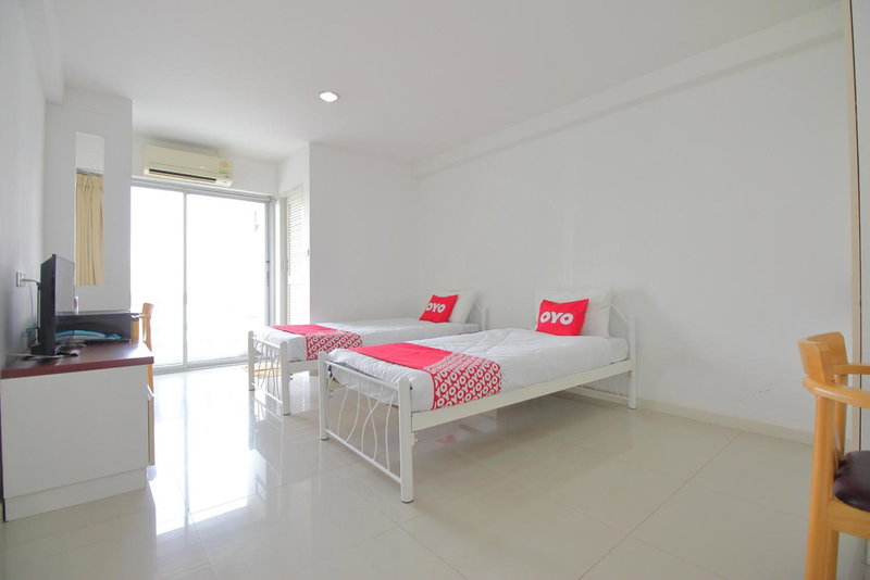 Super OYO 498 Ladawan Villa, Bangkok, Thailand