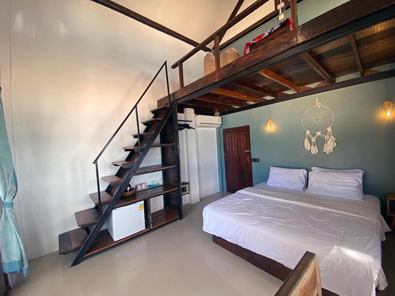 Chomjan Resort, Ko Phayam, Thailand