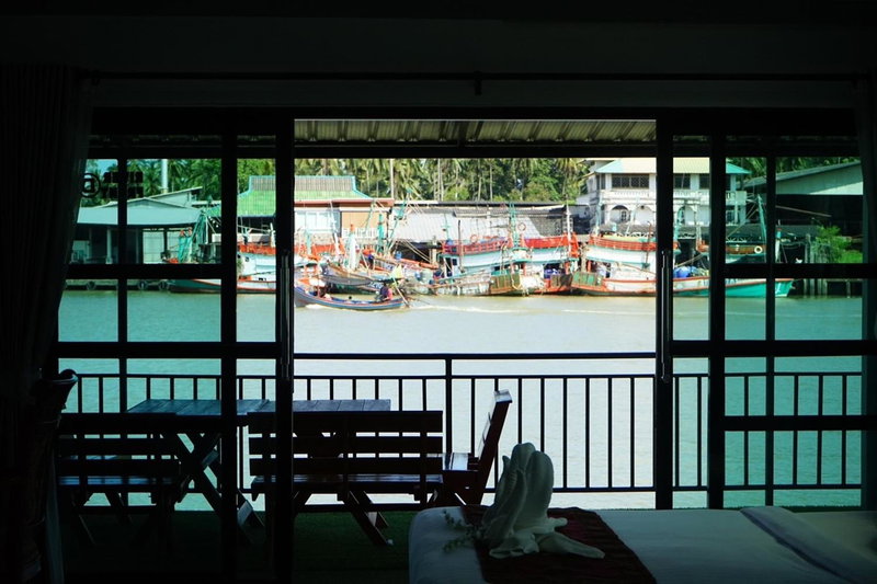 Chaiyai River Front Hotel, Sichon, Thailand