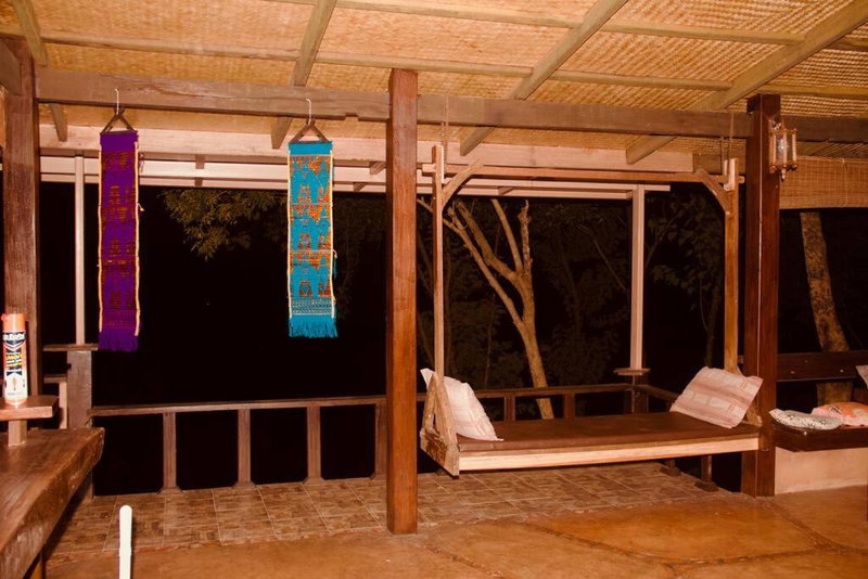 Greenleas, Cottage, Swimming Pool and Log Fire, Mae Chan, Thailand