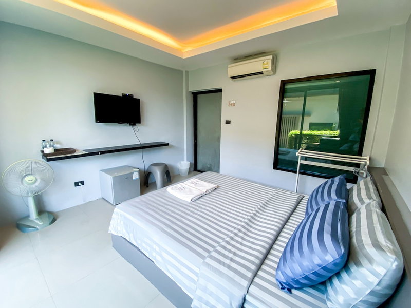 The Seacret Kohlarn, Koh Lan, Thailand