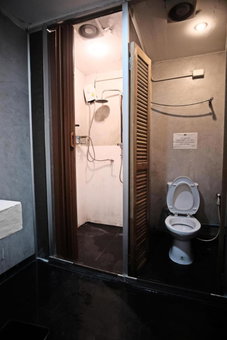 OYO 985 The Twins Hostel, Bangkok, Thailand