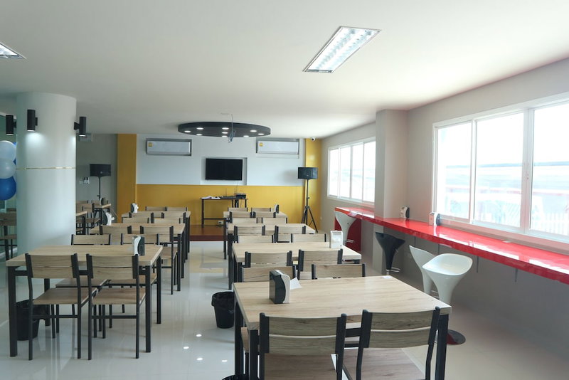 PJ PLACE Service Apartment, Bang Pakong, Thailand