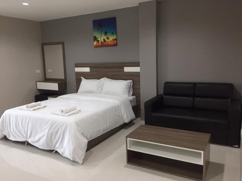 PJ PLACE Service Apartment, Bang Pakong, Thailand