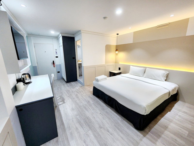 SEATEL Phuket Patong Beach, Patong, Thailand