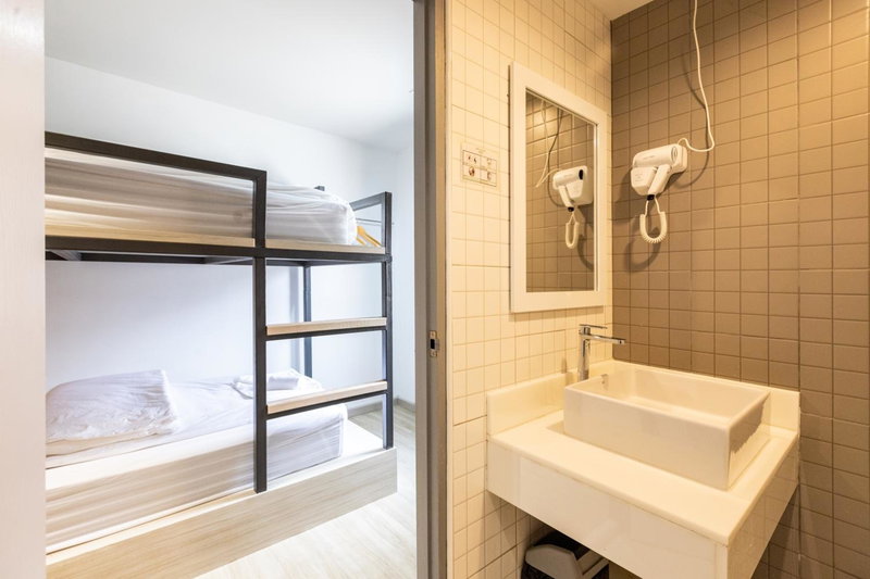 Baan Kun Mhor Hostel บ้านคุณหมอโฮสเทล, Bangkok, Thailand