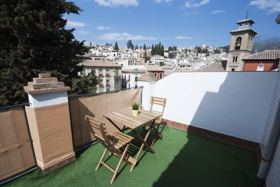 Apartamentos Río Darro, Granada, Spain