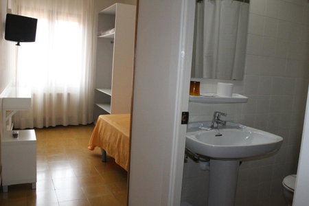 Hostal Fabrellas, Caldes de Malavella, Spain