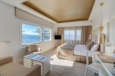 Hotel Illa d'Or & Club Apts 4* Sup, Port de Pollensa, Spain