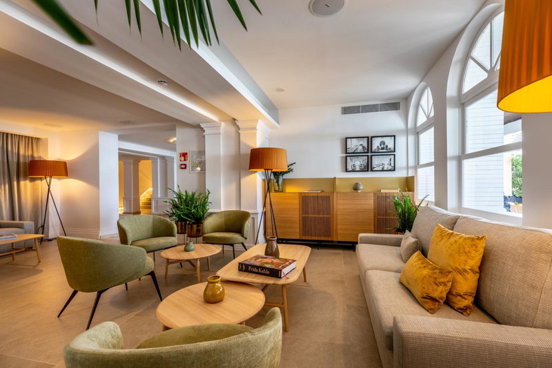 Hotel Illa d'Or & Club Apts 4* Sup, Port de Pollensa, Spain