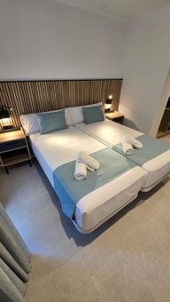 Hostal Rambla 24 by Holihome, Alicante, Spain