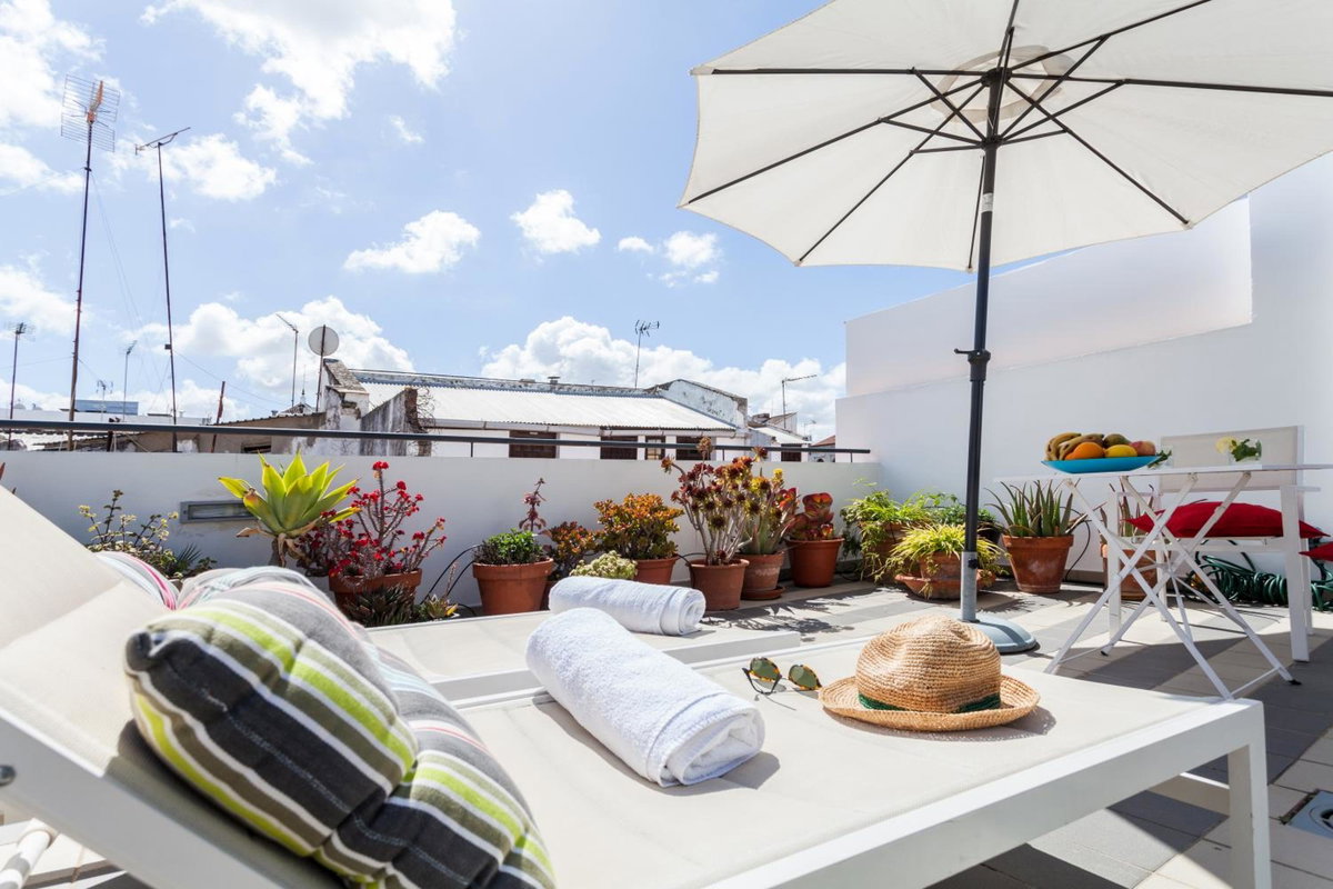 Hotel · Sevilla Home Center, Seville