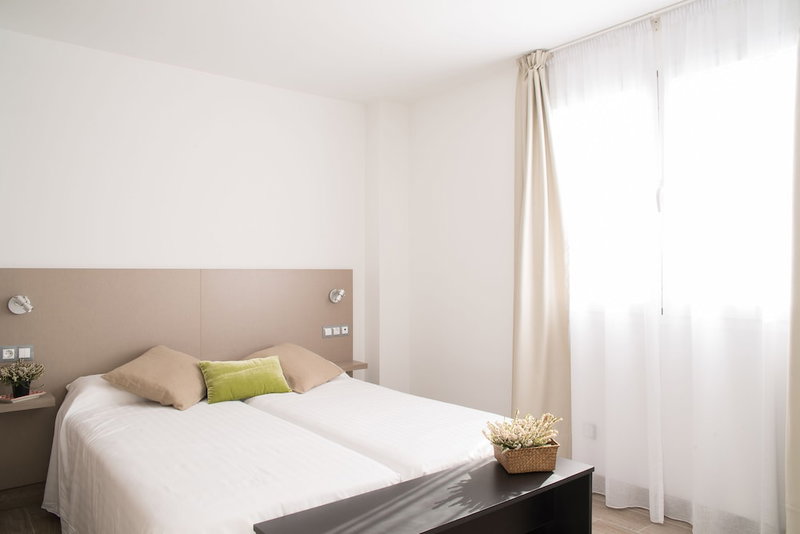 Apartamentos Campo del Príncipe, Granada, Spain