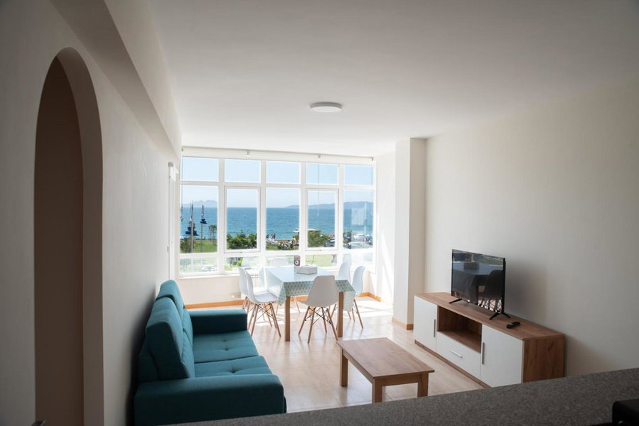 Primera Linea de Playa Samil Costa con Garaje Incluido, Vigo, Spain