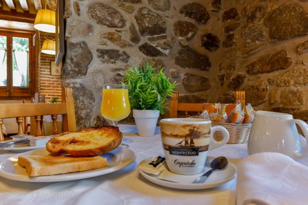 Hostal La Chata by Vivere Stays, La Granja de San Ildefonso, Spain