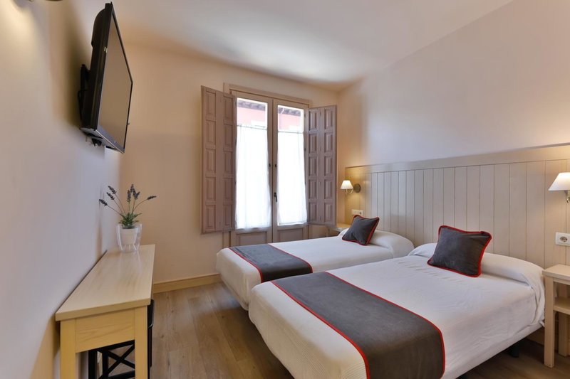 Hostal La Chata by Vivere Stays, La Granja de San Ildefonso, Spain