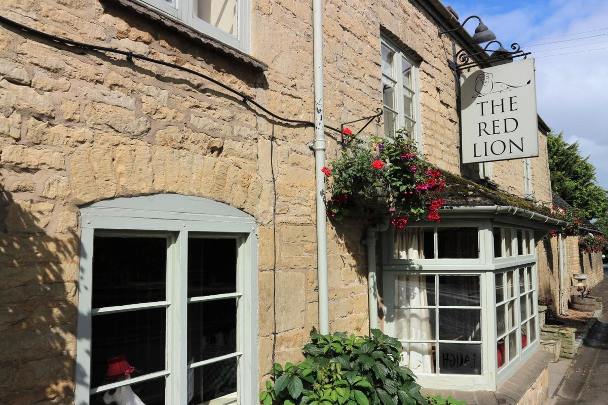 Hotel · The Red Lion Inn, Long Compton