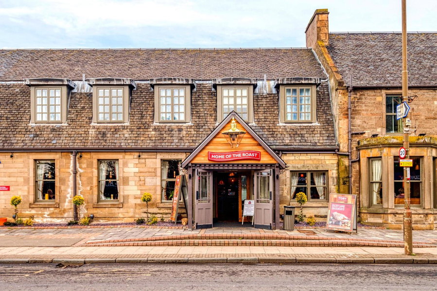 Toby Carvery Edinburgh West by Innkeeper's Collection, Edinburgh, United Kingdom