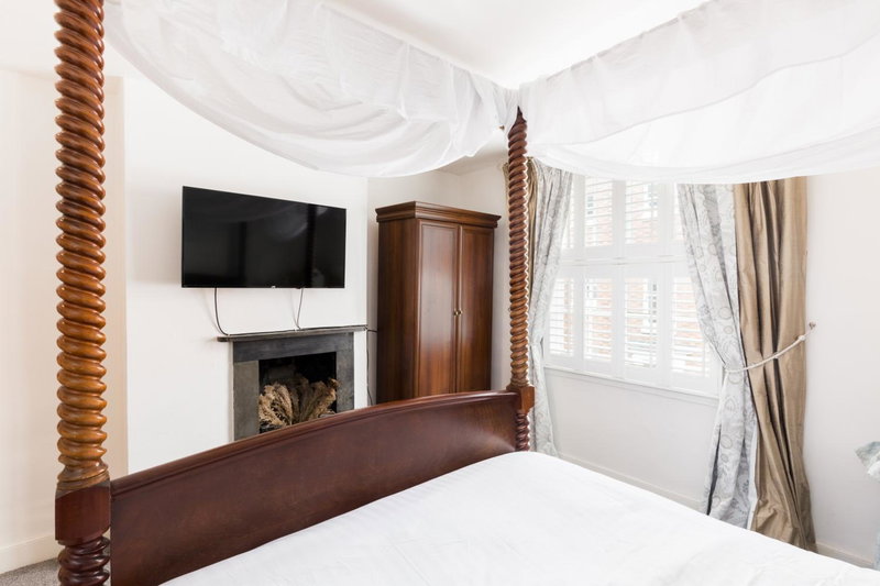 Shakespeare House Town Centre FREE Parking, Stratford-upon-Avon, United Kingdom