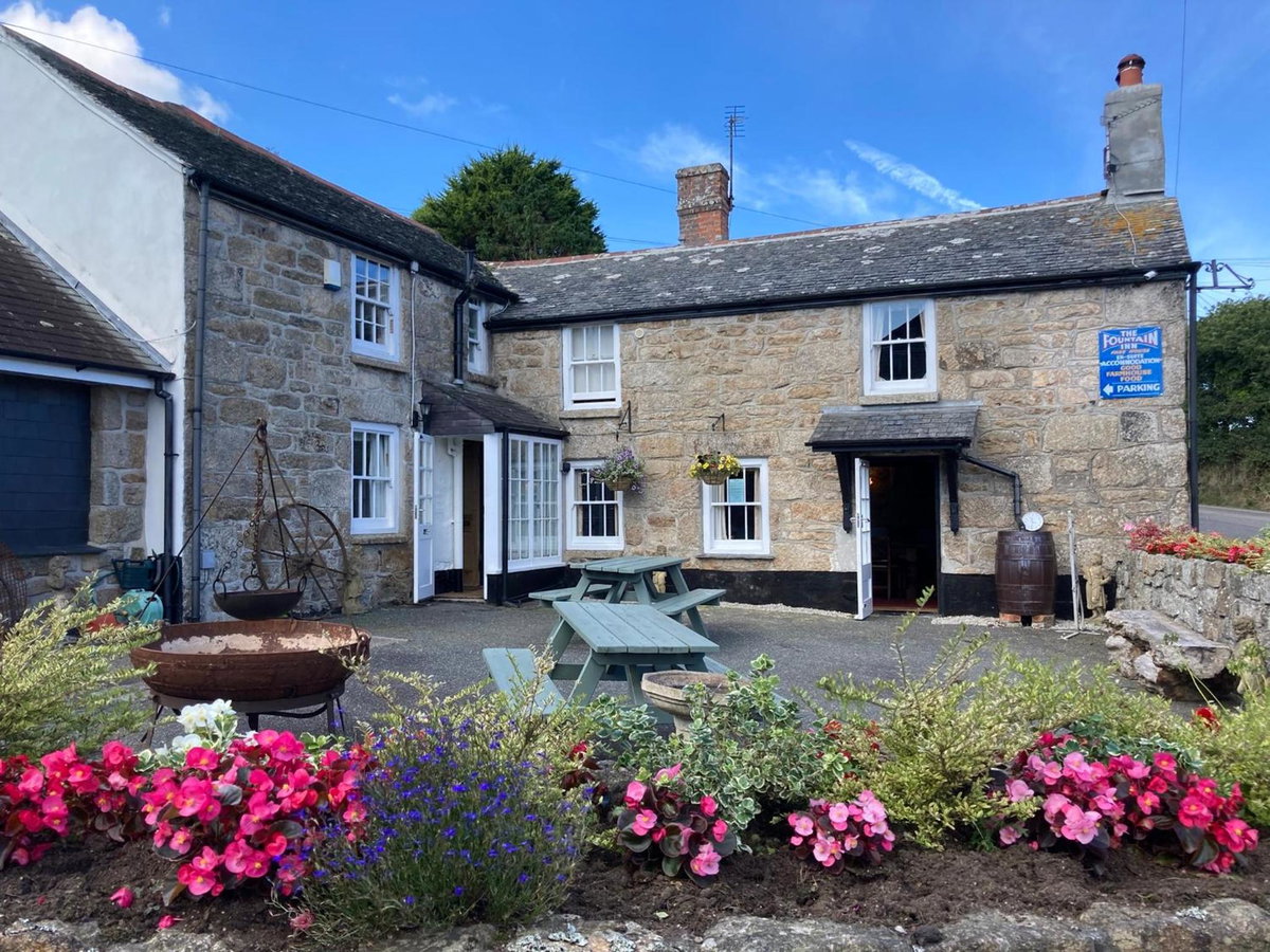 Hotel · The Fountain Inn, Madron