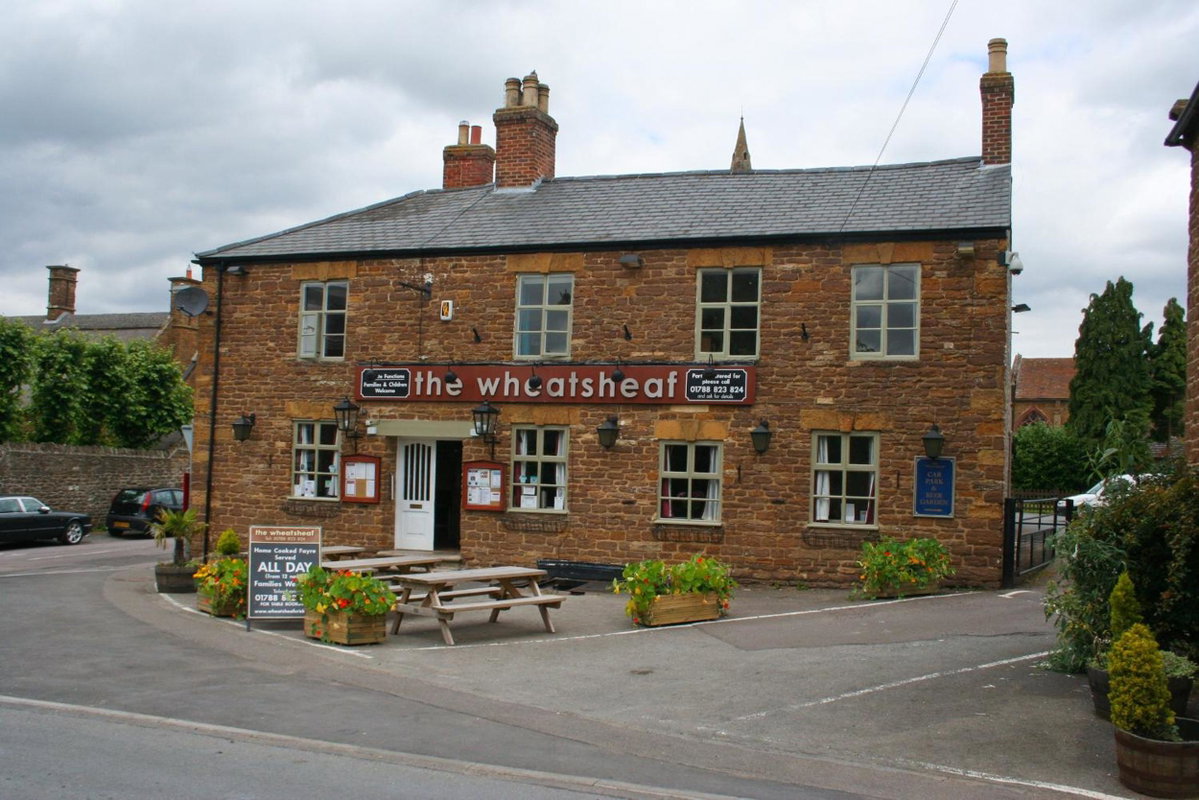 Hotel · The Wheatsheaf, Crick