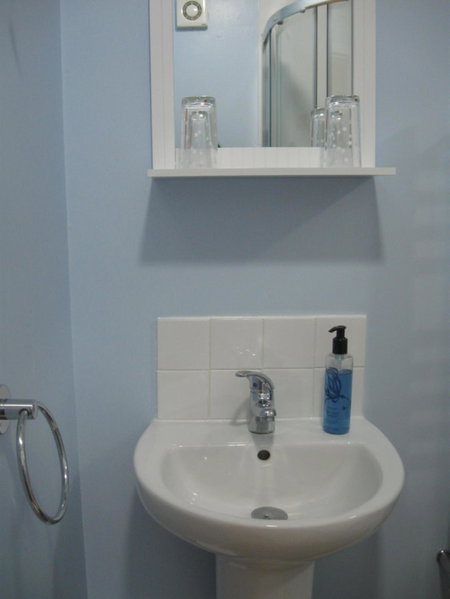 Santi Bhavana Bed & Breakfast, Westbury, United Kingdom