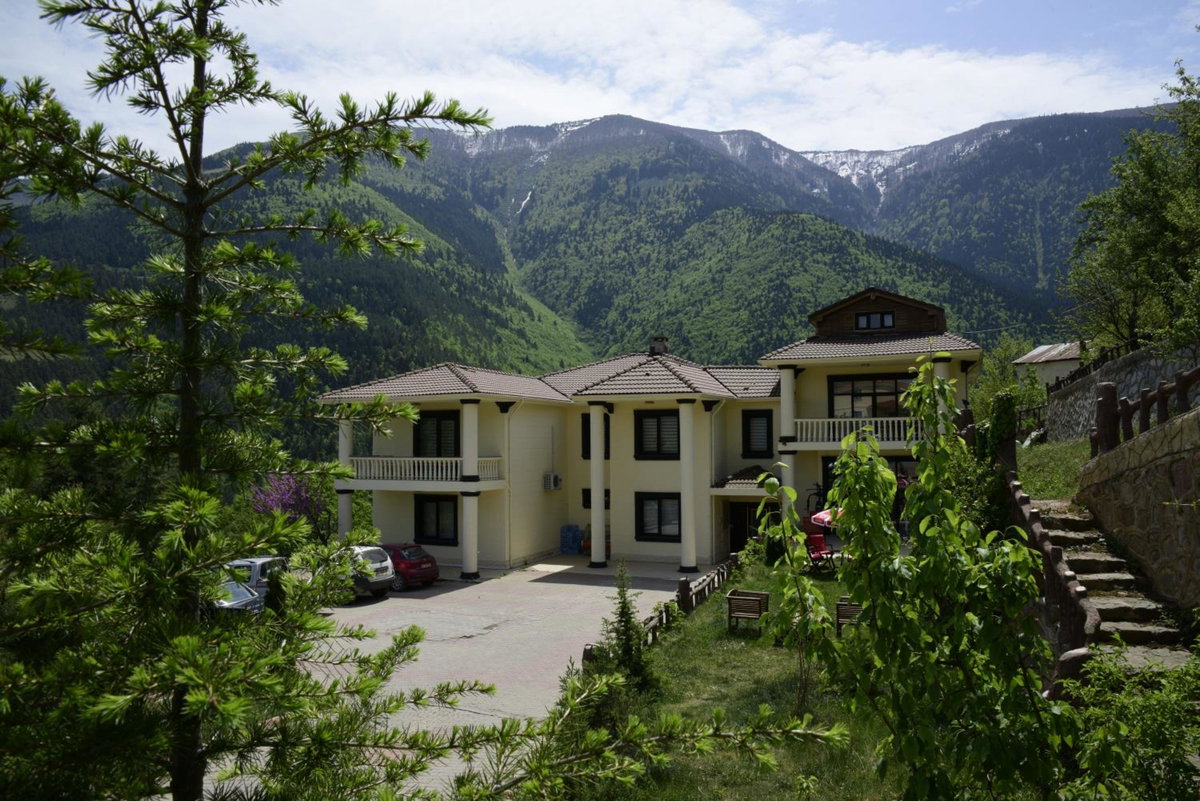 Mars Otel, Turkey