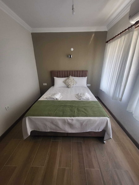 Gai̇a Taş Konak Geyi̇kli̇, Ezine, Turkey