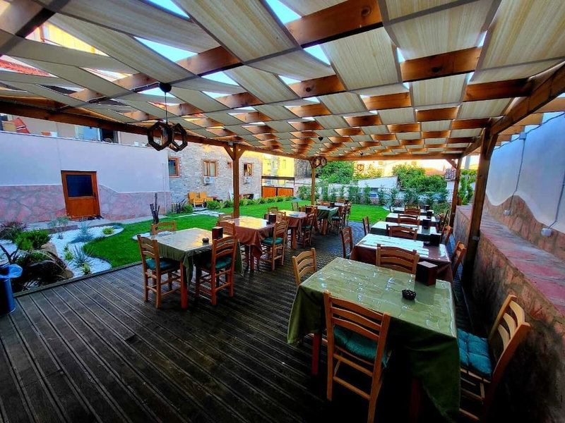 Gai̇a Taş Konak Geyi̇kli̇, Ezine, Turkey