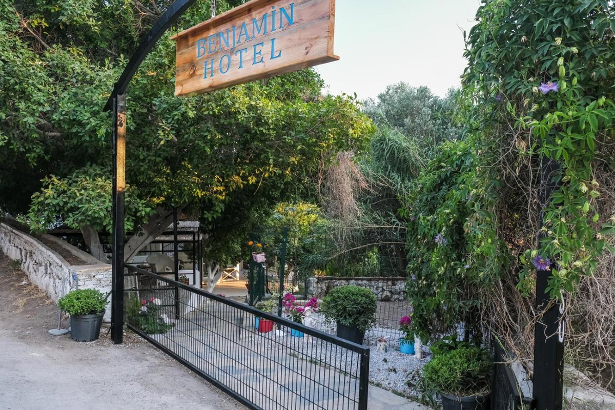 Benjamin pansiyon, Turkey