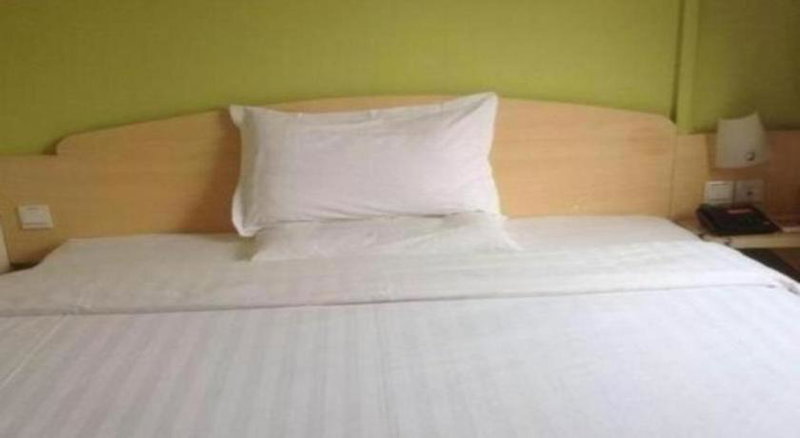 7 Days Inn Qingdao Liaoyang West Road Xinye Plaza Metro Station, Qingdao, China