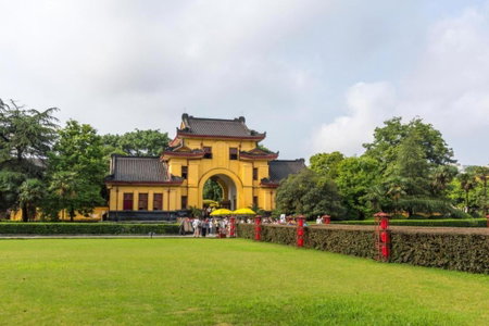 Vienna Hotel Guangxi Guilin 7-Star Wanda Plaza, Guilin, China