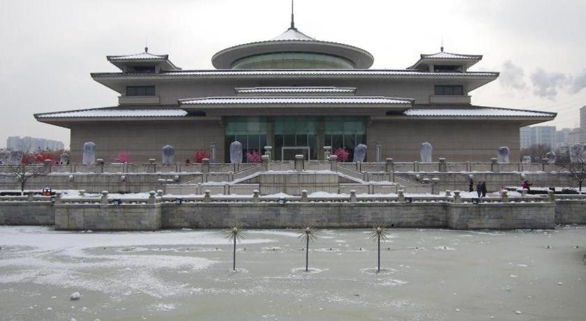 Super 8 Hotel Xian Nanshaomen, Xi'an, China