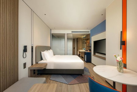 Holiday Inn Express Taizhou City Center by IHG, Taizhou, China