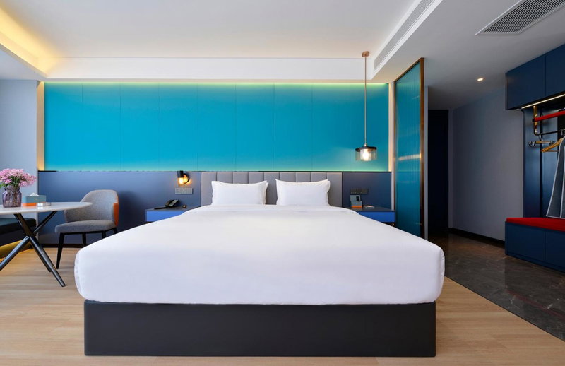 R Royalss Hotel, Yulin Yuxing Square, Yulin, China