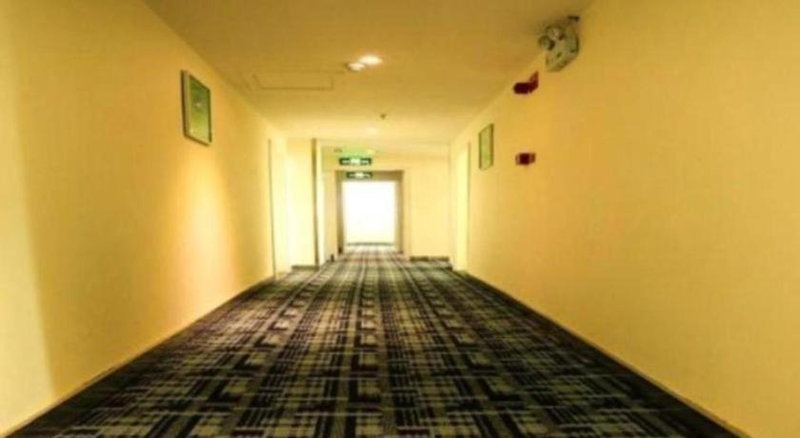 7 Days Inn Xichang Hangtian Avenue Toursim Center, Xichang, China