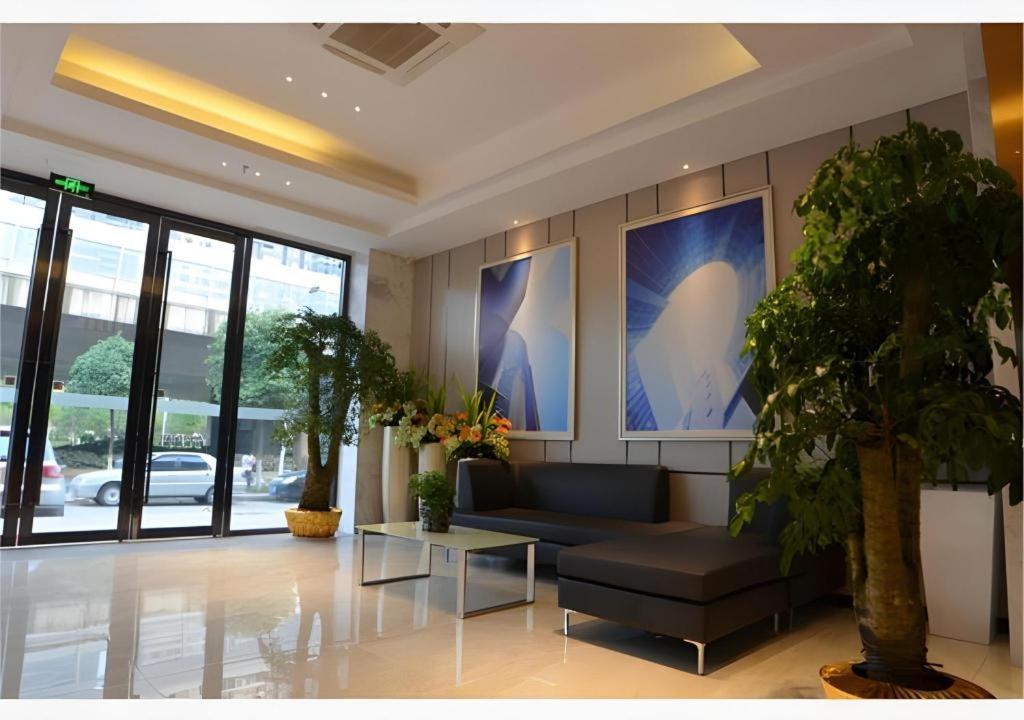 Hotel · City Comfort Inn Wuhan East Lake Scenic Area Happy Valley, Wuhan