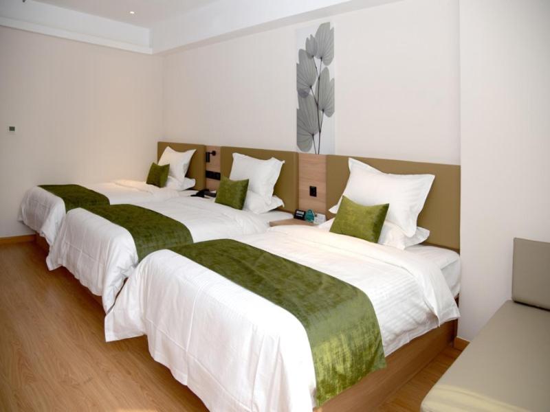 GreenTree Inn Express Hotel Heyuan N1 High Fountain, China