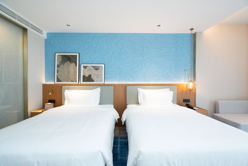 Country Inn & Suite by Radisson, Wuhan Optics Valley Technology Convention and Exhibition Center, Wuhan, China