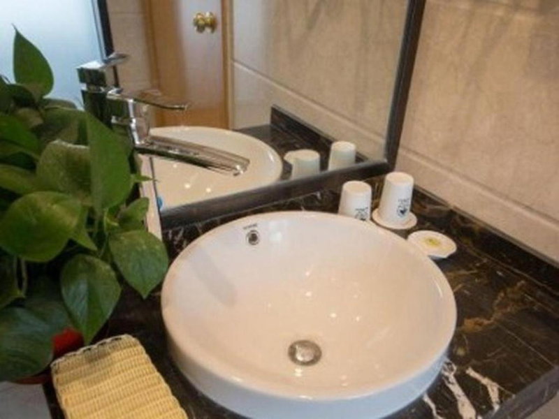 GreenTree Inn Jiangsu Xuzhou Western 3rd Ring Road Xiyuan Express Hotel, Xuzhou, China