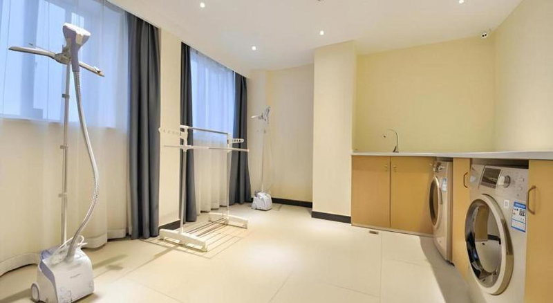 City Comfort Inn Wuhan Hankou Bei Light Rail Station, Wuhan, China