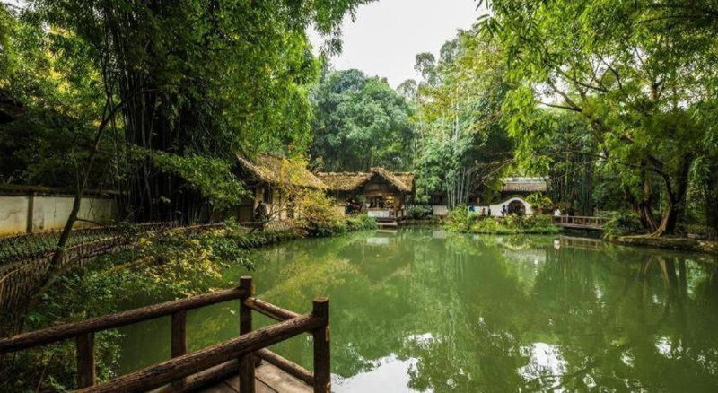 7 Days Premium Chengdu Du Fu Cottage Southwestern University of Finance Metro Station, Chengdu, China