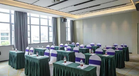 Echarm Hotel Wuhan High-speed Rail Peace Park Metro Station, Wuhan, China
