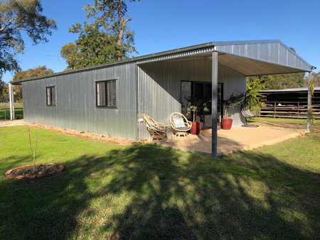 Oak Lane Guest House & Farm Stay, Whorouly, Australia