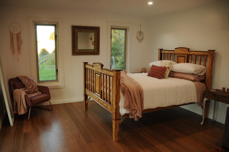 Wagtail Nest Country Retreat - Longford Vic 3851, Sale, Australia