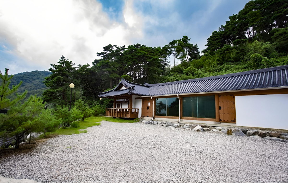 Chungju Solnaeeum Hanok Pension, South Korea