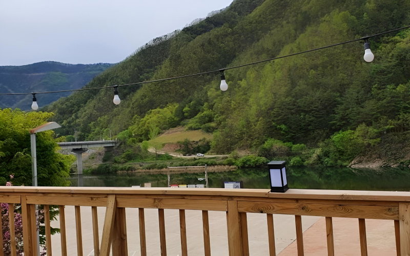 Youngwol River and Stars Pension, Yeongwol, South Korea