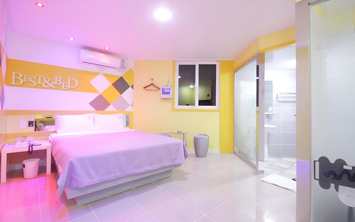 Hotel · Tongyeong Two, Tongyeong